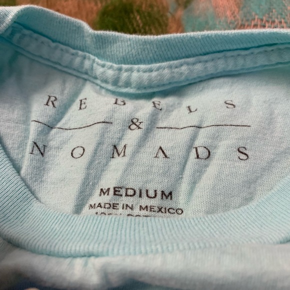 Link In Bio Tee - Picture 3 of 3